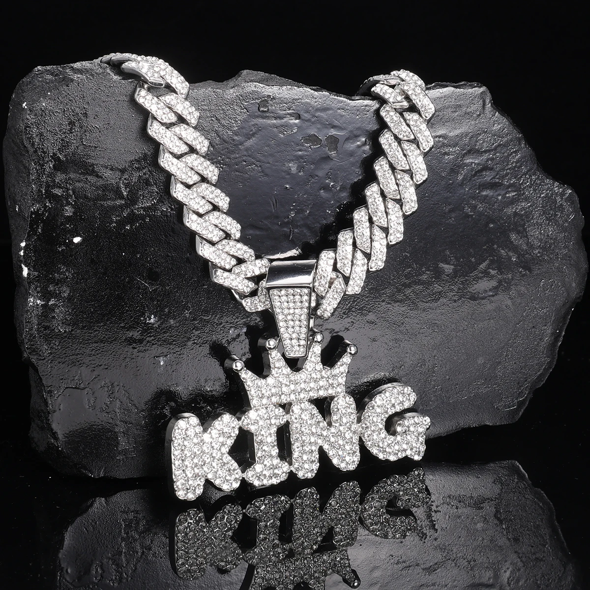 Hip Hop Crown with King Pendant Chunky Iced Out Pendant Chain Cuban Link Necklace for Men Bling Rapper Gifts Fashion Accessory