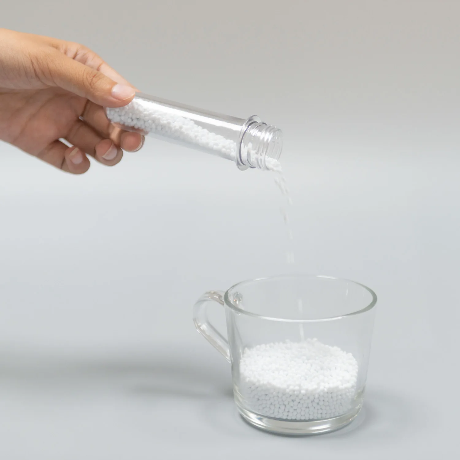 
Pet Granules Iv 0.8 Chips virgin Plastic Bottle Grade Pet Pellets 