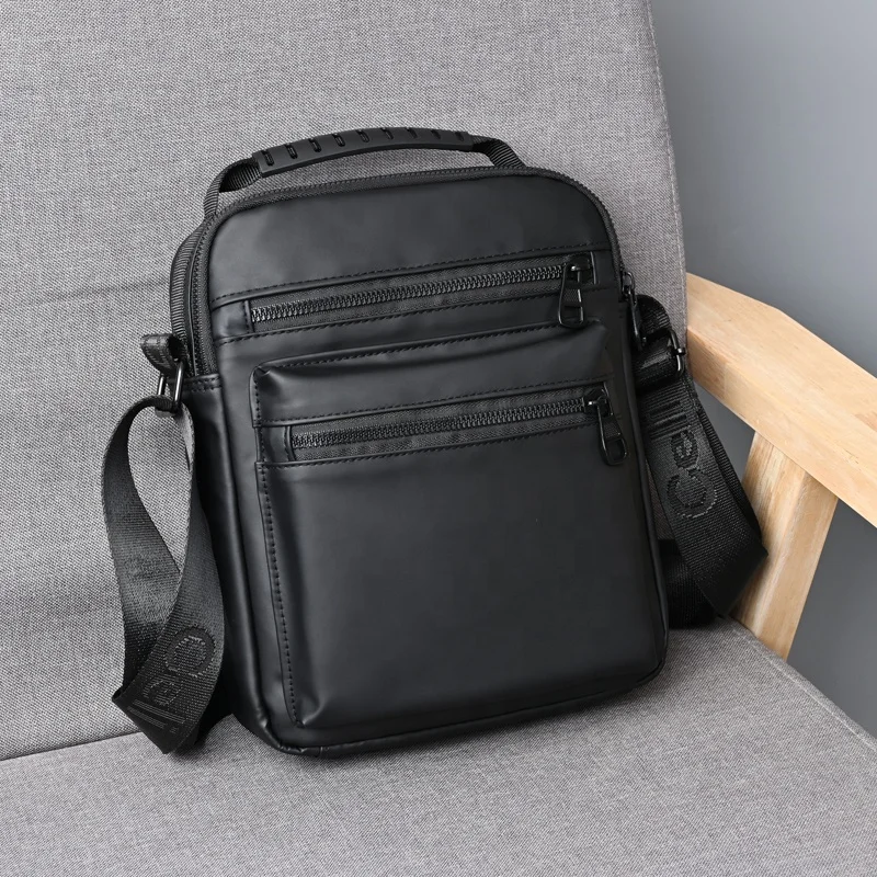 Customized Large high quality Waterproof Messenger Bag Crossbody Vintage Shoulder Bag For Men