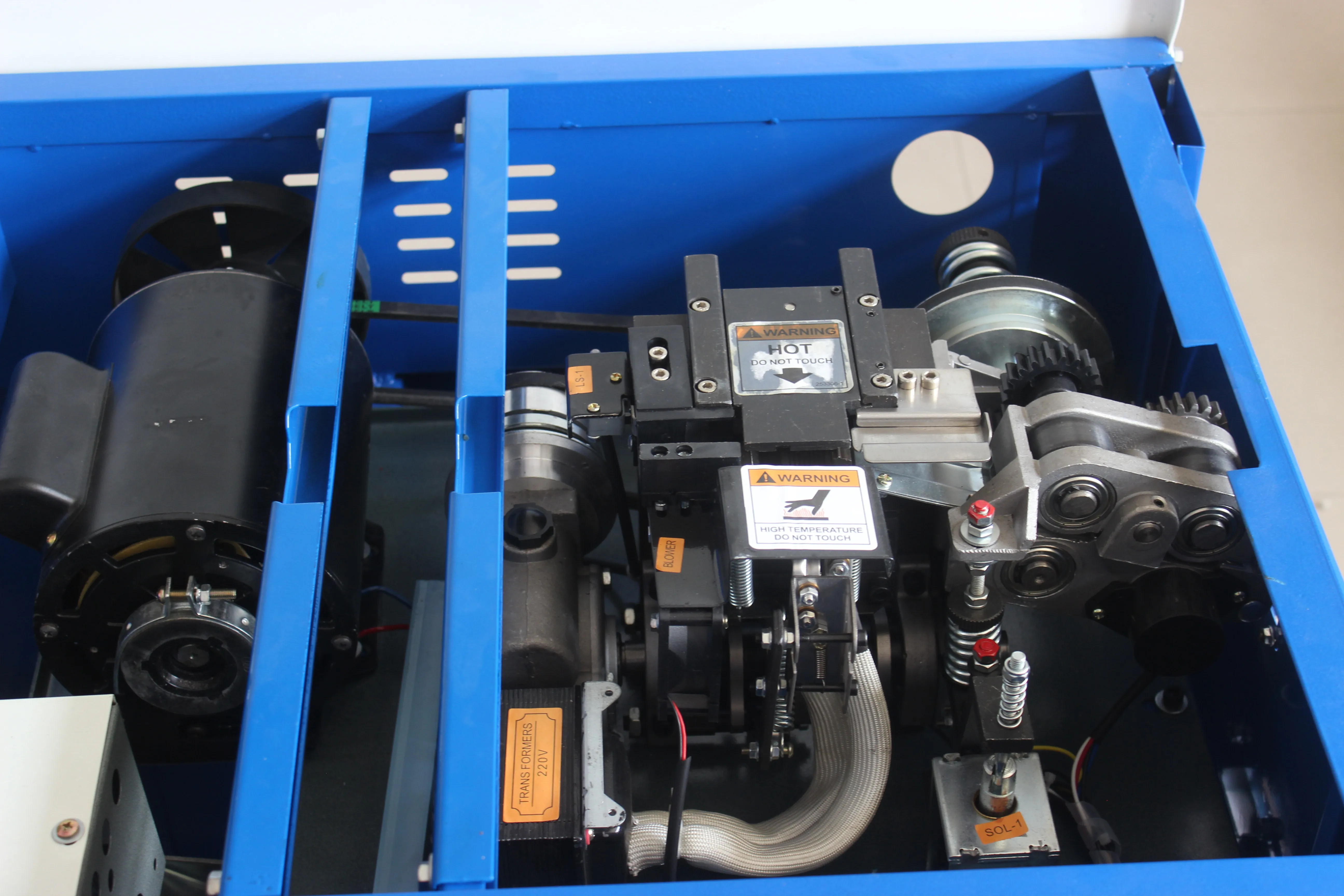 Semi Automatic Strapping Machine Metal Plastic Packaging Machine Plastic Bottles Pet Bottle Making Machine Time Capsule Box 85kg