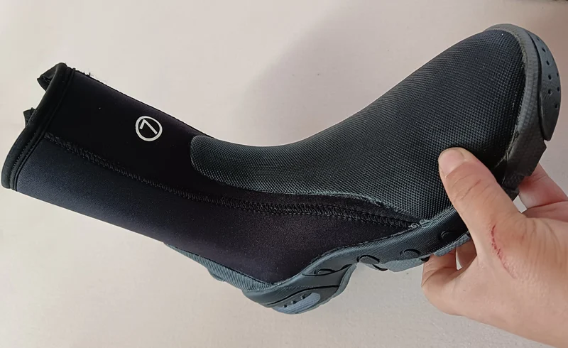 Sinodiving Fishing Swimming High Upper Warm Anti Slip Diving Boots Hot Sales Customize Diving Boots Surfing Shoes Fishing Boots