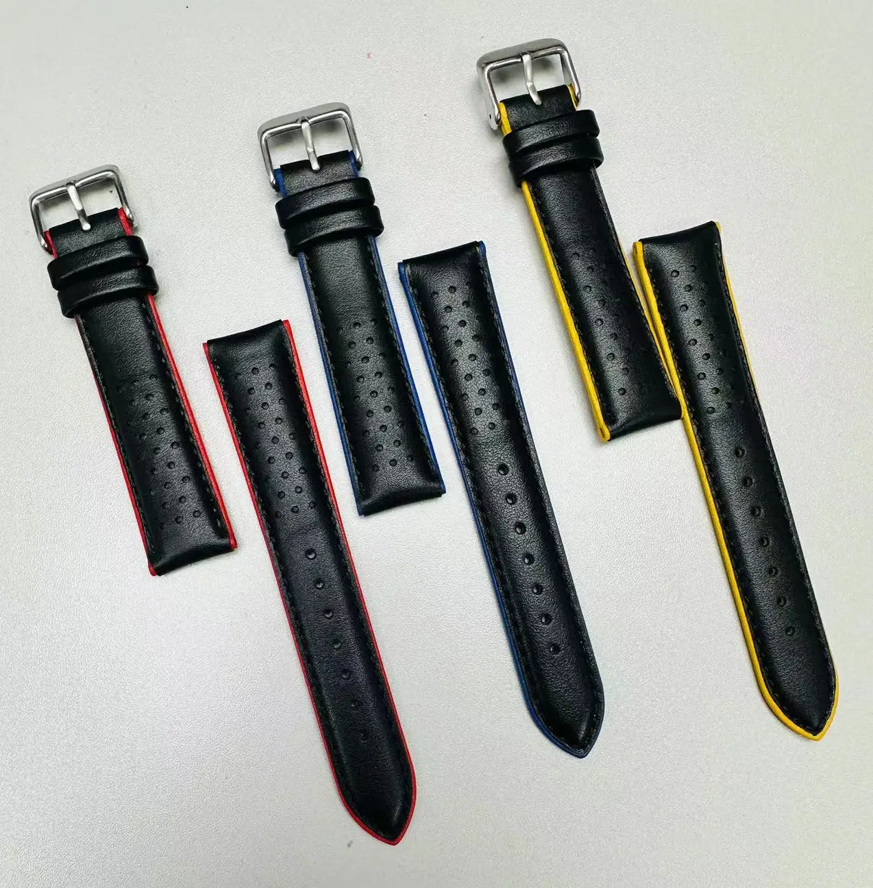 Low MOQ Fashion Calf leather Multi Color 18MM 20MM 22MM Band 4 Layers Fashion With Laser Hole Watch Strap With Men And Women