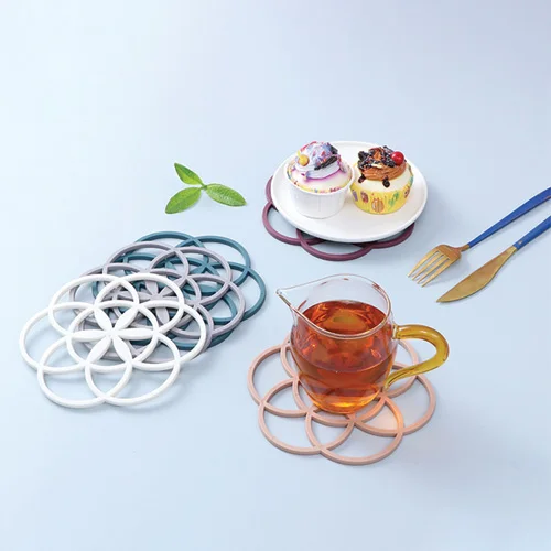 TPR Silicone Heat-Resistant Meal Mat  Multi functional flower shaped anti slip pot mat and cup mat