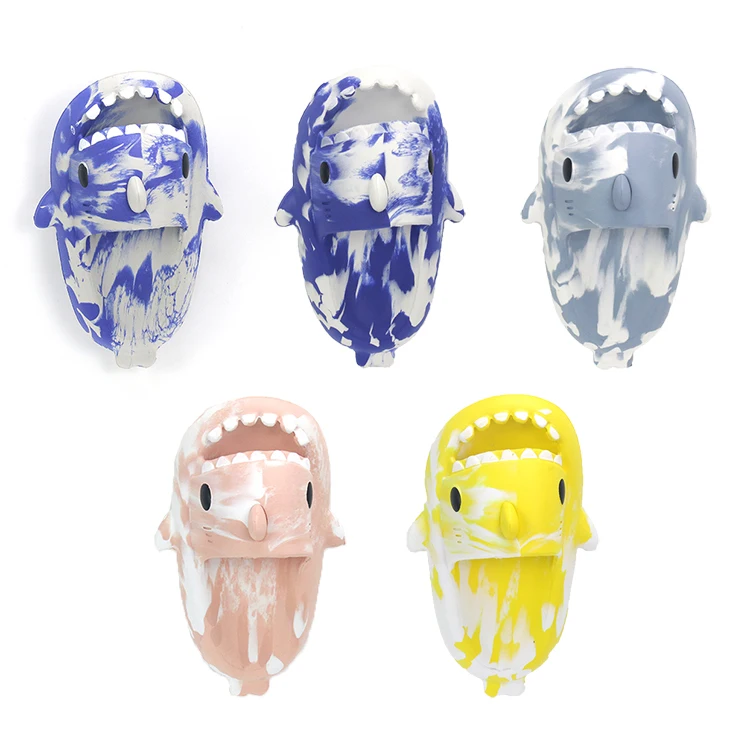Custom Summer Fashion Hot Sales Outdoor Beach House Adult Cute Animal Shark Cloud Foam Slides Mommy and Me Slippers