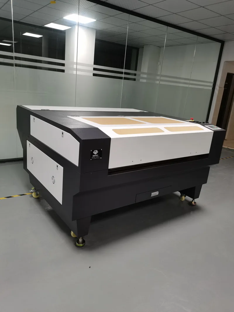 1390 CO2 Laser Cutting Engraving Machine Three-head Cutter for Jewelry Metal processing Industry CE Certified