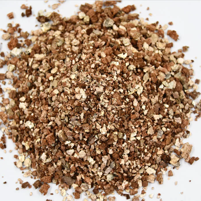 Expanded vermiculite and perlite for insulation and gardening