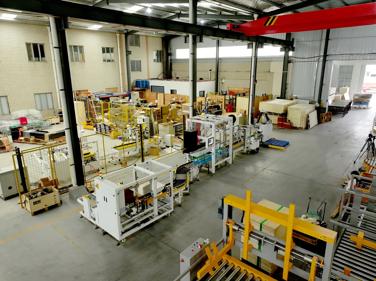 High efficiency carton box case packing line Pallet packing line with case erector case packer sealing machine robot palletizer