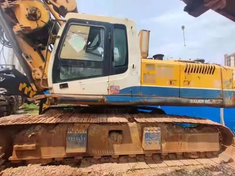 2008 year model Bauer BG25c Pile Bauer BG25c  BG15 BG22C  BS50 Soilmec R-516 R-622 R-625 SR65 SR70 Hydraulic drilling rig