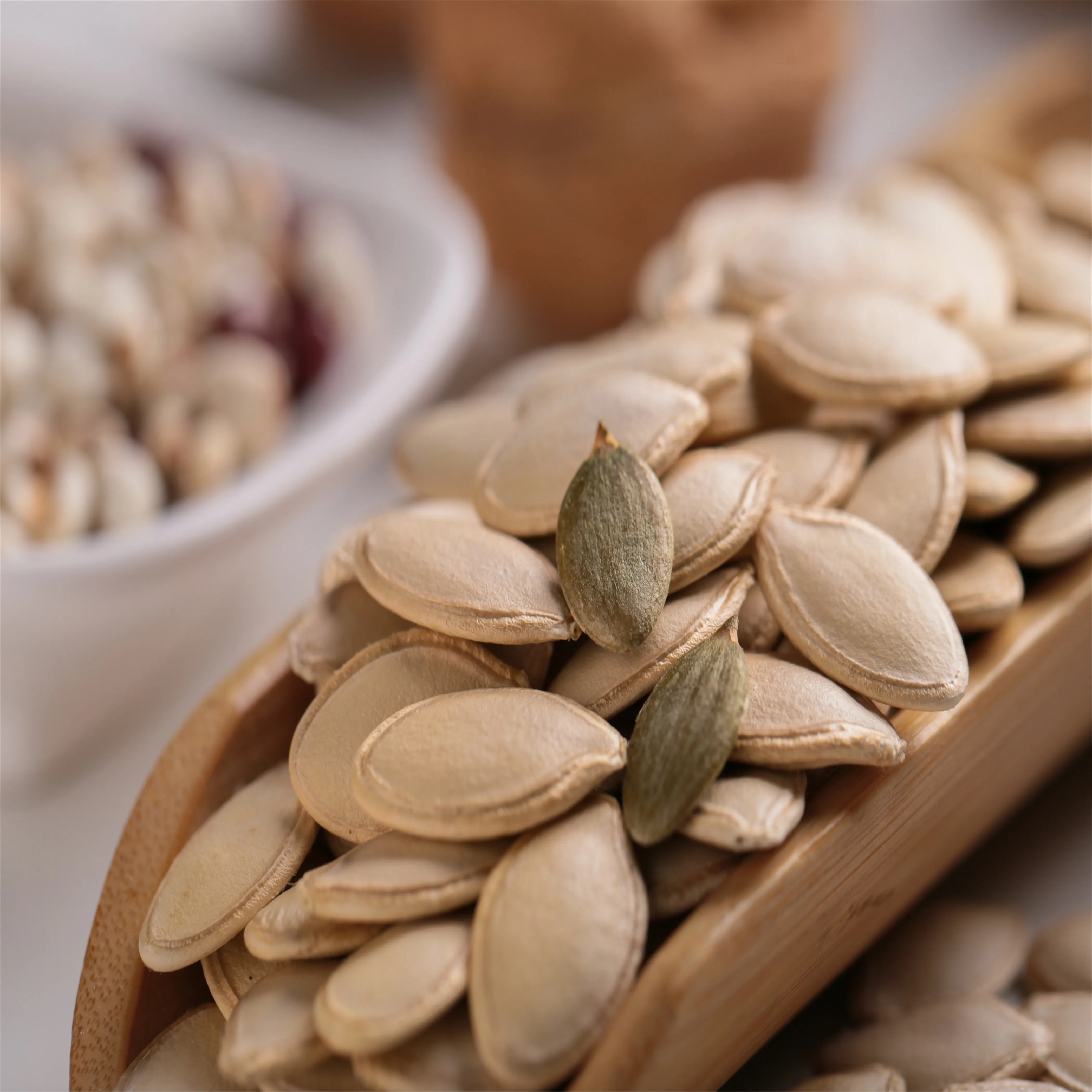 ISO certificated 192 Channels snow white pumpkin seeds Color sorting fresh pumpkin seeds