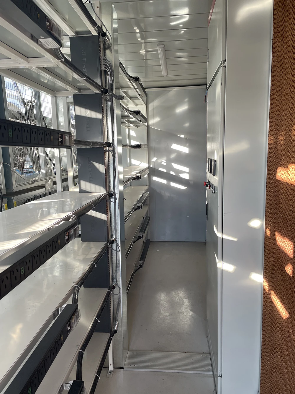 Crypto Immersion Mobile to Minipod Cooling Fans For Water-Cooled mining farm container