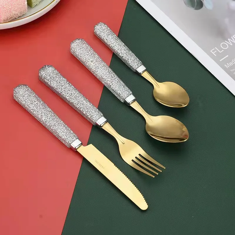 Luxury Custom Logo Plastic Handle Stainless Steel Reusable Cutlery Sets Spoon Knife Fork Set For Camping Dinnerware