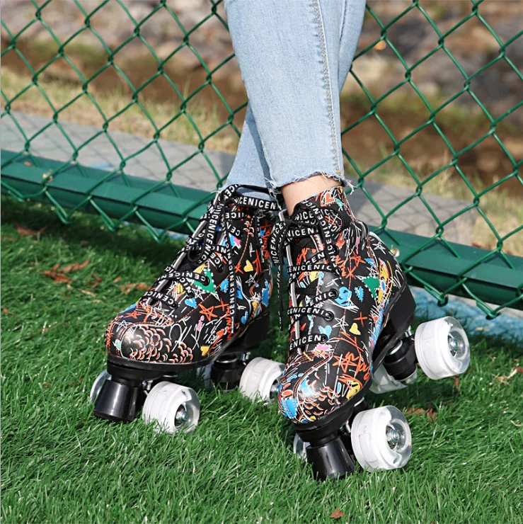 High Quality Roller Skates Four Wheels Cheap Graffiti Fashionable Roller Skating Shoes