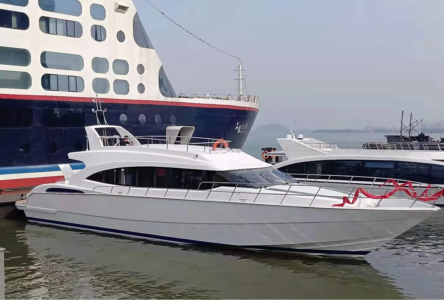 63ft luxury yacht 19.8m luxury yacht boat price fiberglass house boat yacht for sale