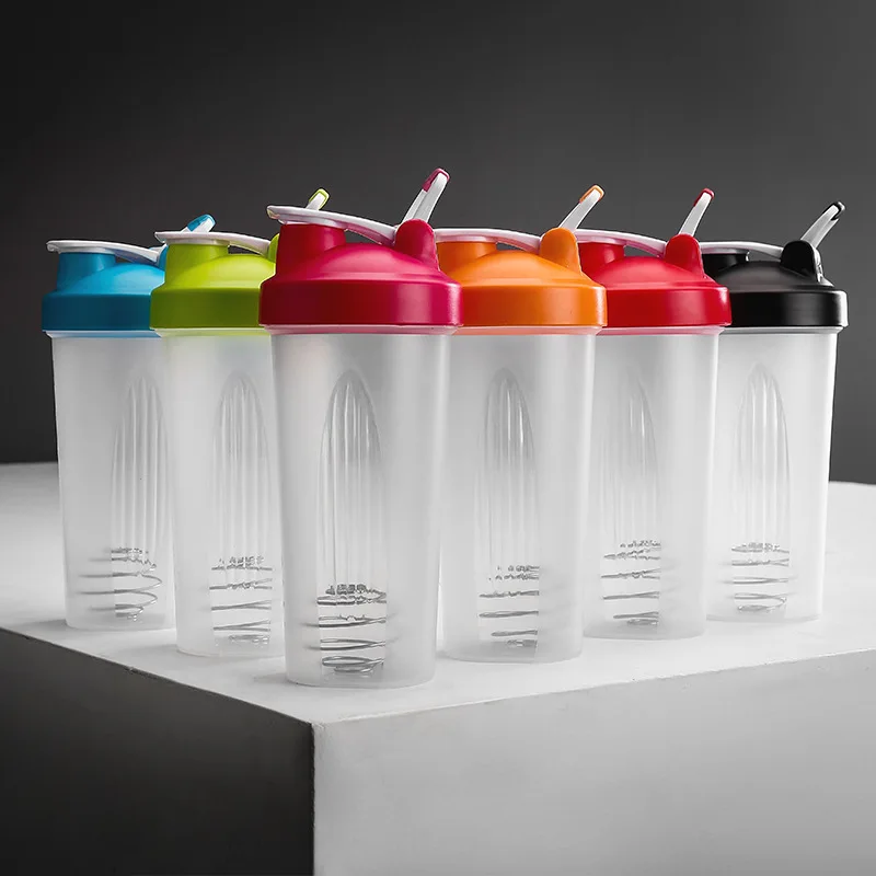 Portable Plastic Drink Sports Shaker Bottle Protein Powder Mixing Bottle Sport Fitness Gym Shaker with Blending Ball