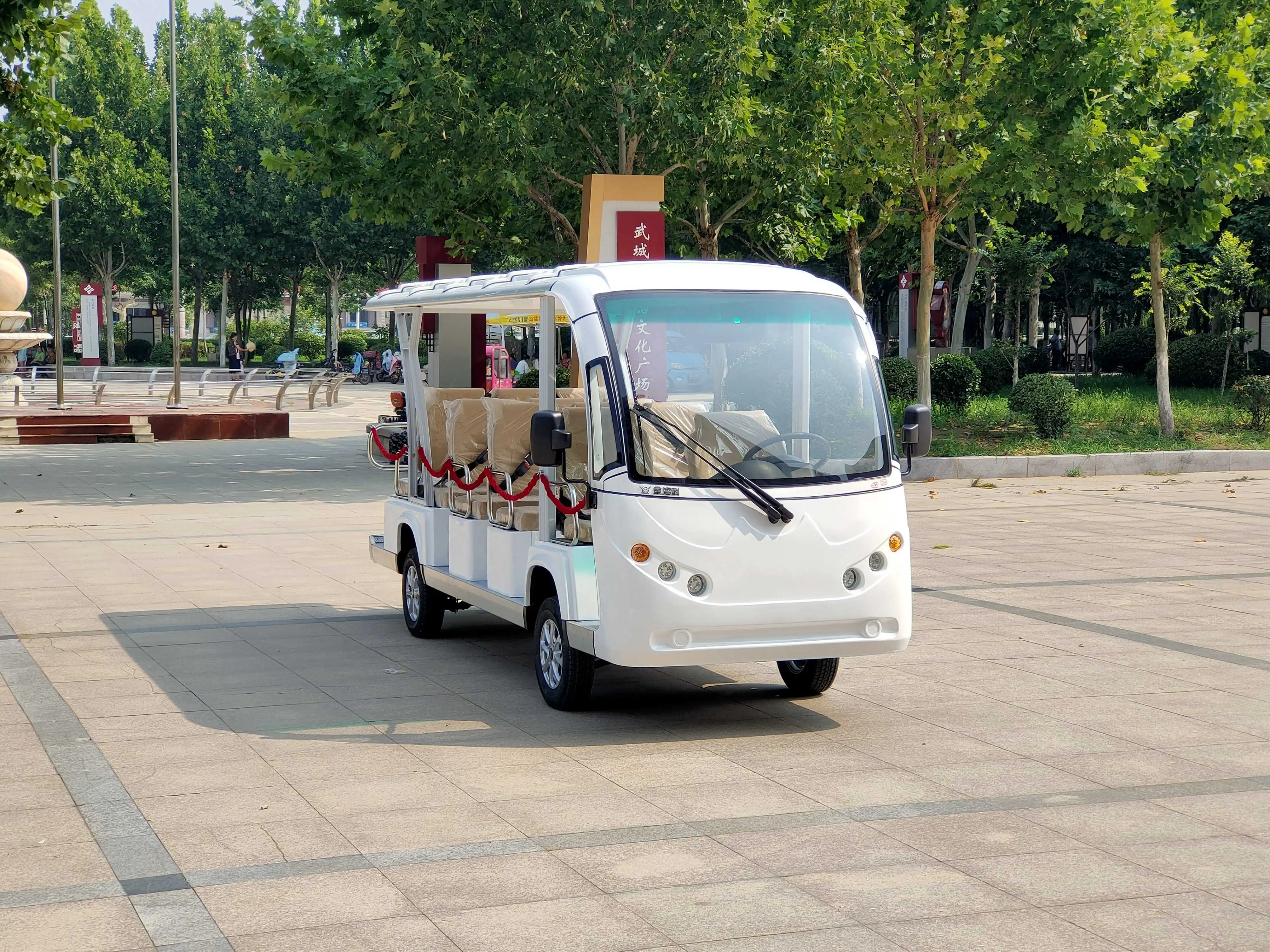 Classic 14-Seater Fully Enclosed Sightseeing Bus & Car Glass Doors Powered Holiday Style Can Be Added Your Collection