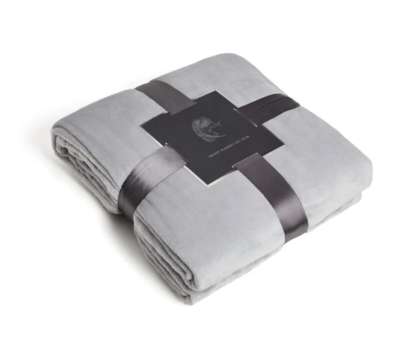 
Factory hot selling fashion warm blanket big size solid color flannel fleece throw blanket for winter 