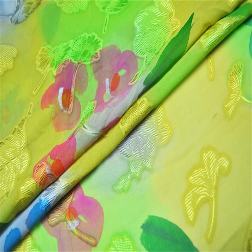 Comfortable Feeling Material Nice Floral Design Cheap Price Ready Goods Silk Jacquard Fabric for Women Dress