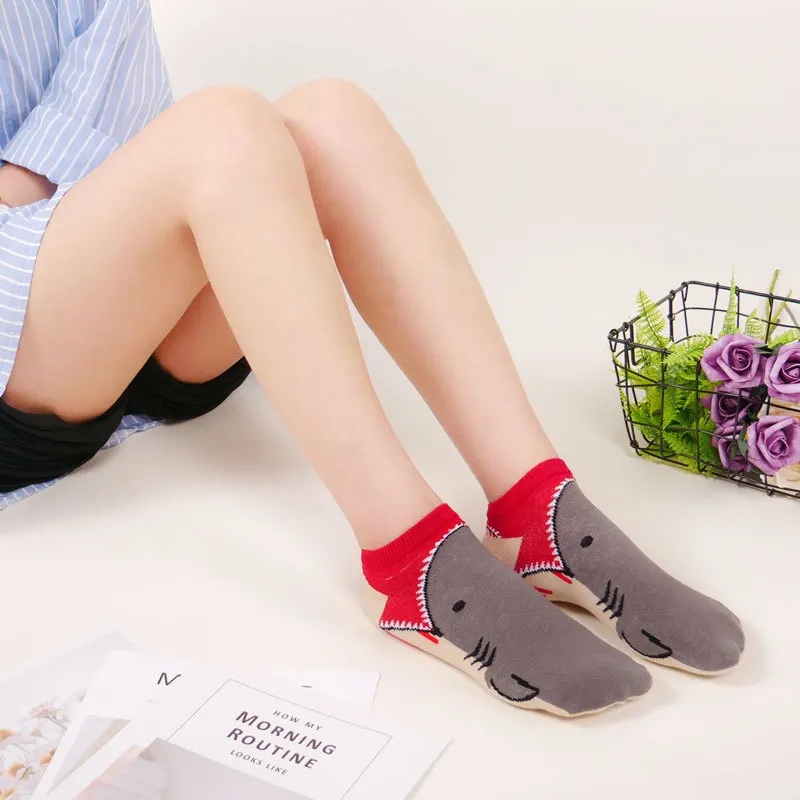 Japanese Novelty Funny Cartoon Toes Shark Jacquard Ankle Socks Breathable Cotton Fashion Couples Socks