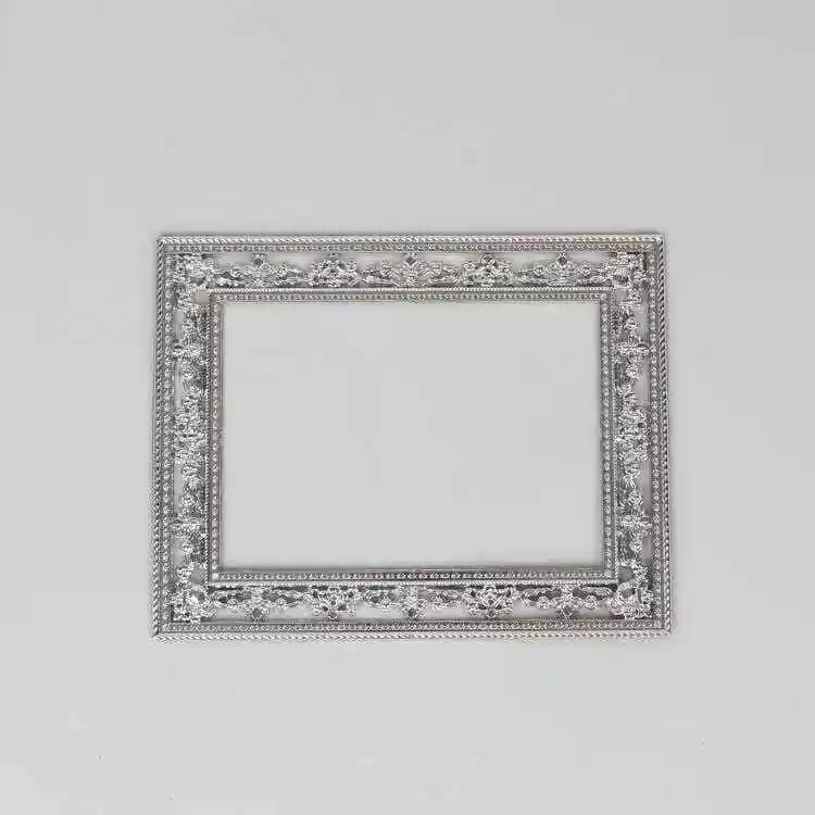HOT Selling Electroplate hollow out heart-shaped style square plastic photo frame apply for put the photos