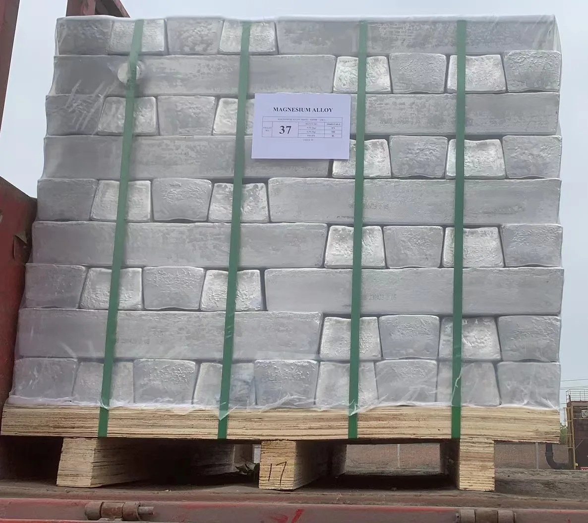 MICC Magnesium Alloy Ingot Three Types AZ91D AM60B AM50A Properties: Silvery white lightweight and convenient