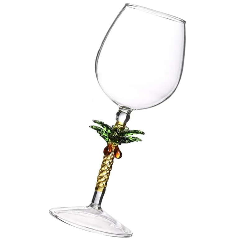 Custom Handblown Heat Resistant Antique Colored Borosilicate Glass Christmas Tree Wine Glass Cup for Home and Bar Drinkware