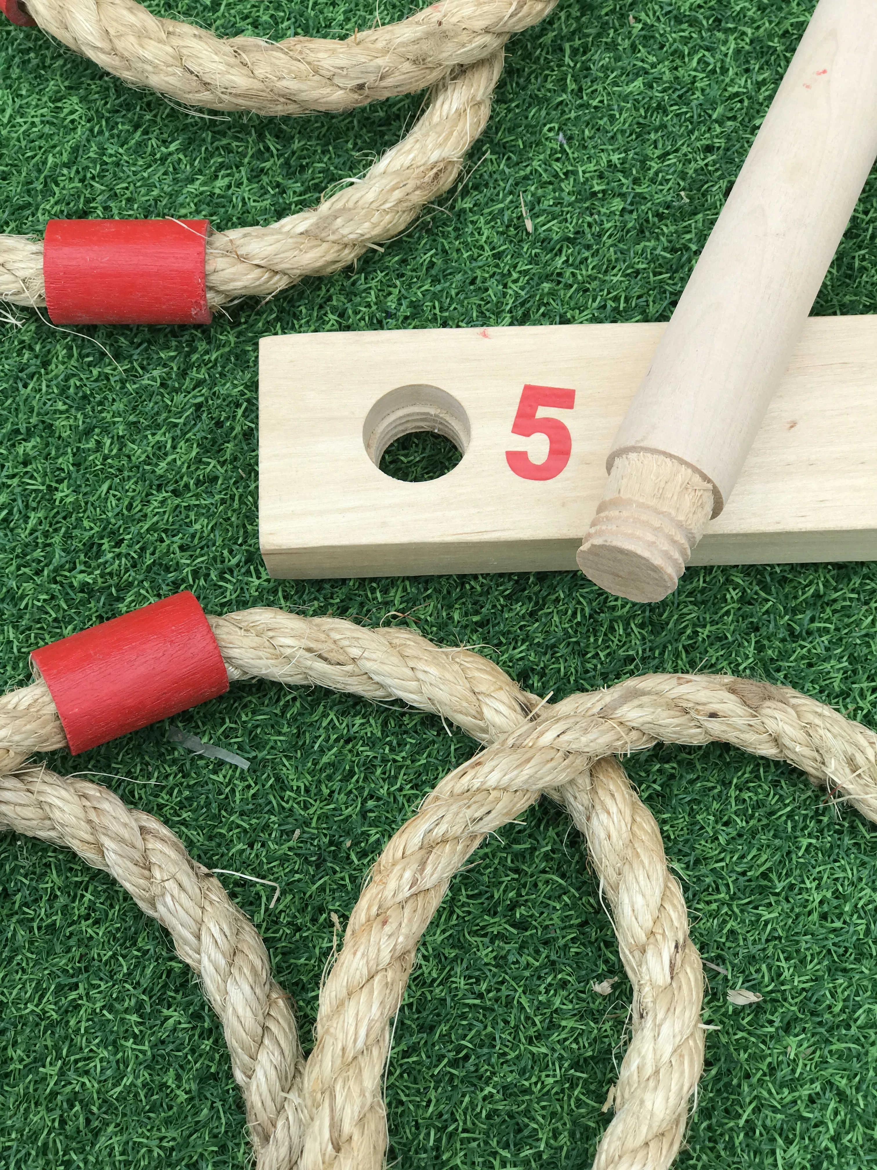 Throwing sport Yard Game Ring Toss outdoor Wooden lawn fane Giant Connect Four 4 Game Set Four in a Row Set  toss game