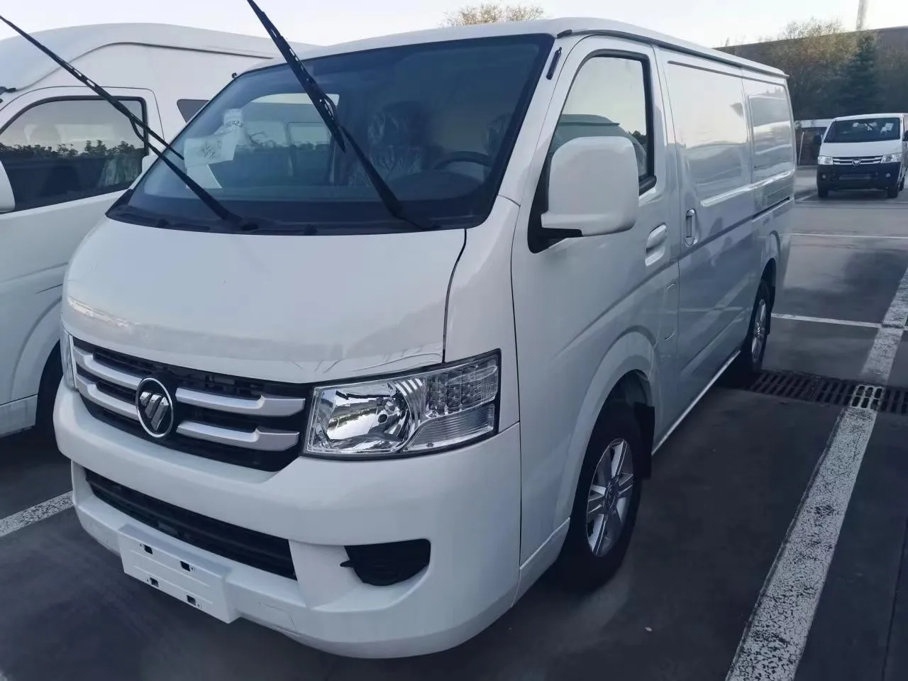 17 Seats mini van bus Foton View C2 cargo van bus
