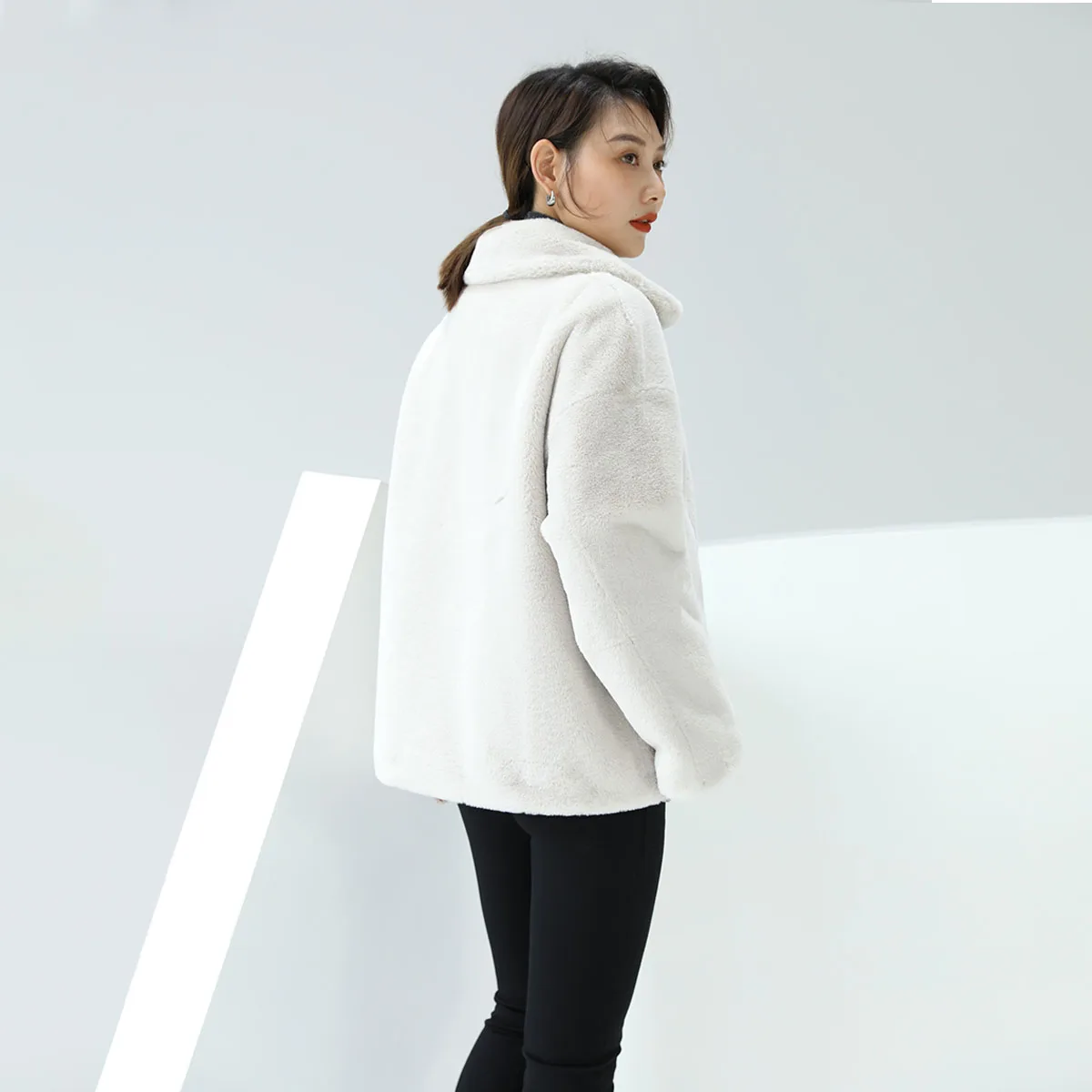 2022 fashion winter casual thick white turn-down collar fleece faux rex rabbit fur short coats jackets for woman ladies
