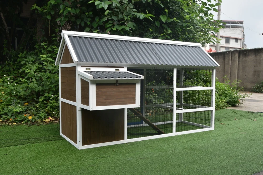 Wooden newly design hot-selling chicken coop with plastic roof
