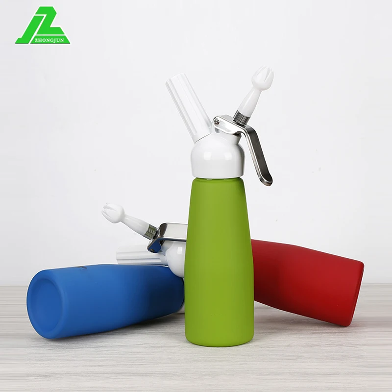 Durable aluminum with forged aluminum whipped cream dispenser without leakage