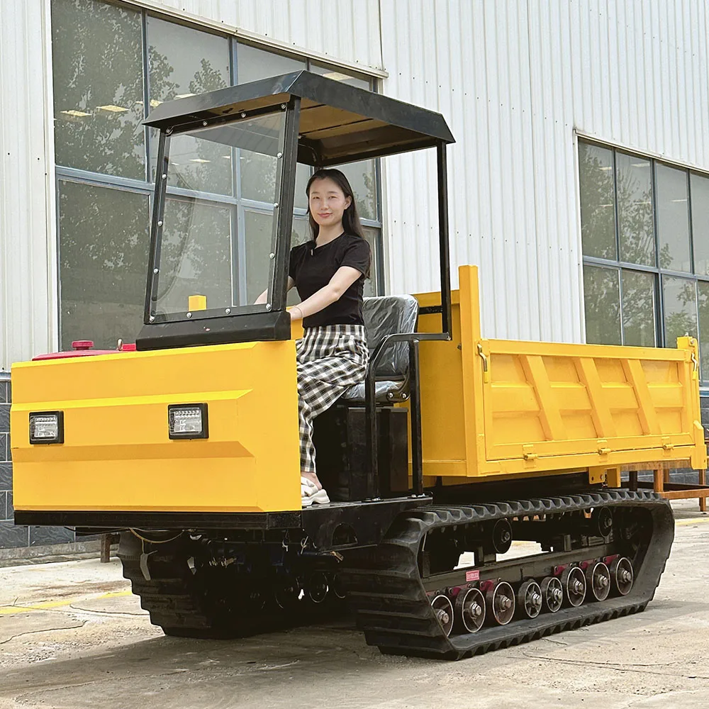 Efficient and energy-saving multifunctional agricultural hydraulic tracked transport vehicle