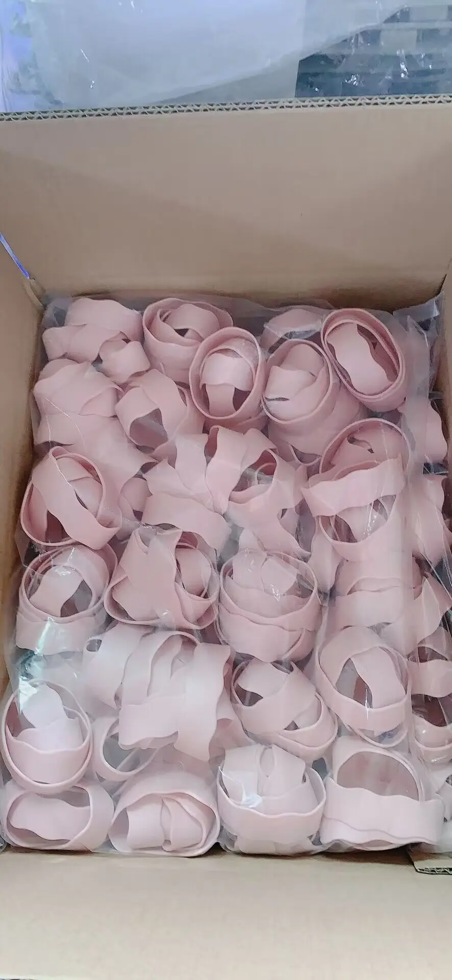 Новые 2024 пользовательские силиконовые бутылки этикетки персонализированные воды именные теги