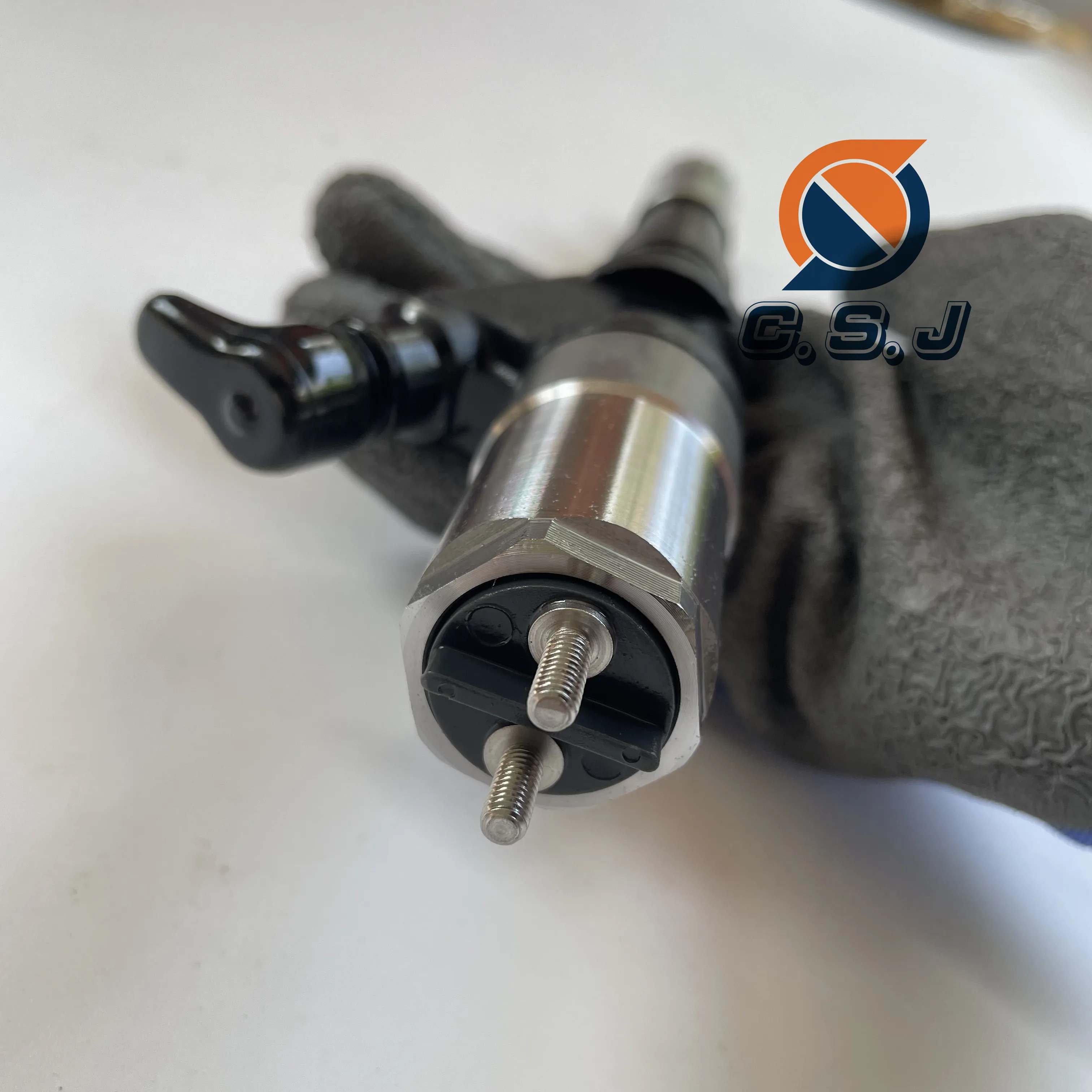 Diesel Fuel Injector 6156-11-3100 6156113100 095000-0800 095000-0801 For Komatsu WA470-5 WA480-5 S6D125E