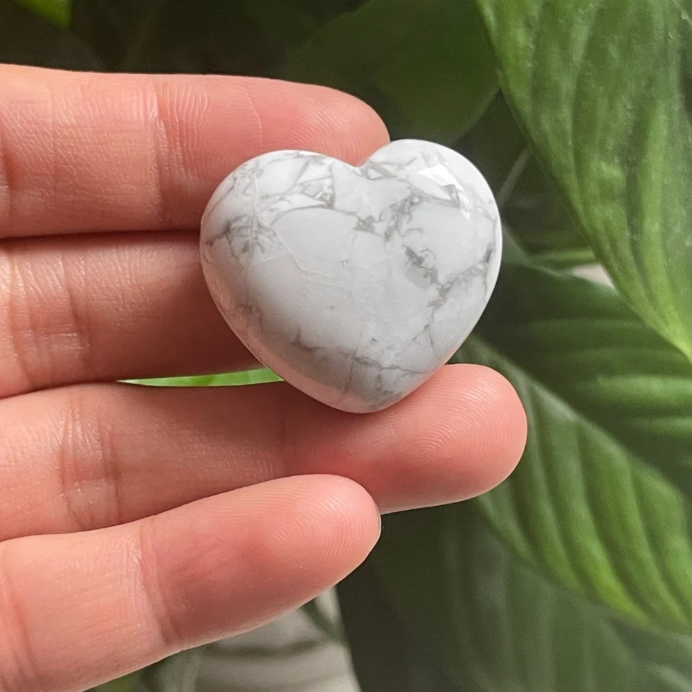 Healing Heart Love Stones Crystal Figurine Amethyst Rose Quartz Tiger Eye Engraved Mascot Craft for Gift and Decor