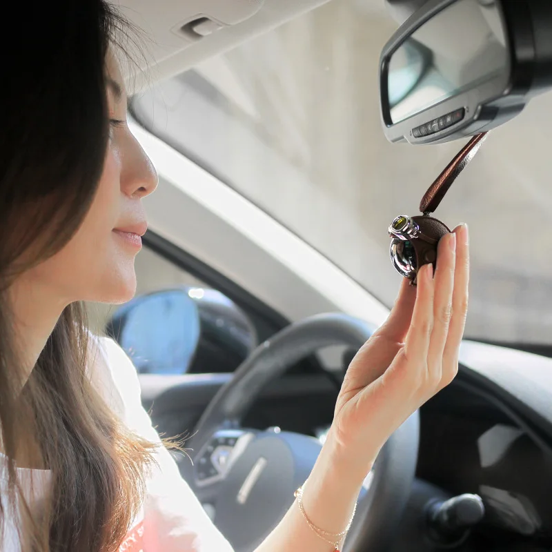 Stainless Steel + Leather Strap Hanging Car Fragrance Creative Airborne Division Design Vent Clip Car Air Freshener Car Perfume