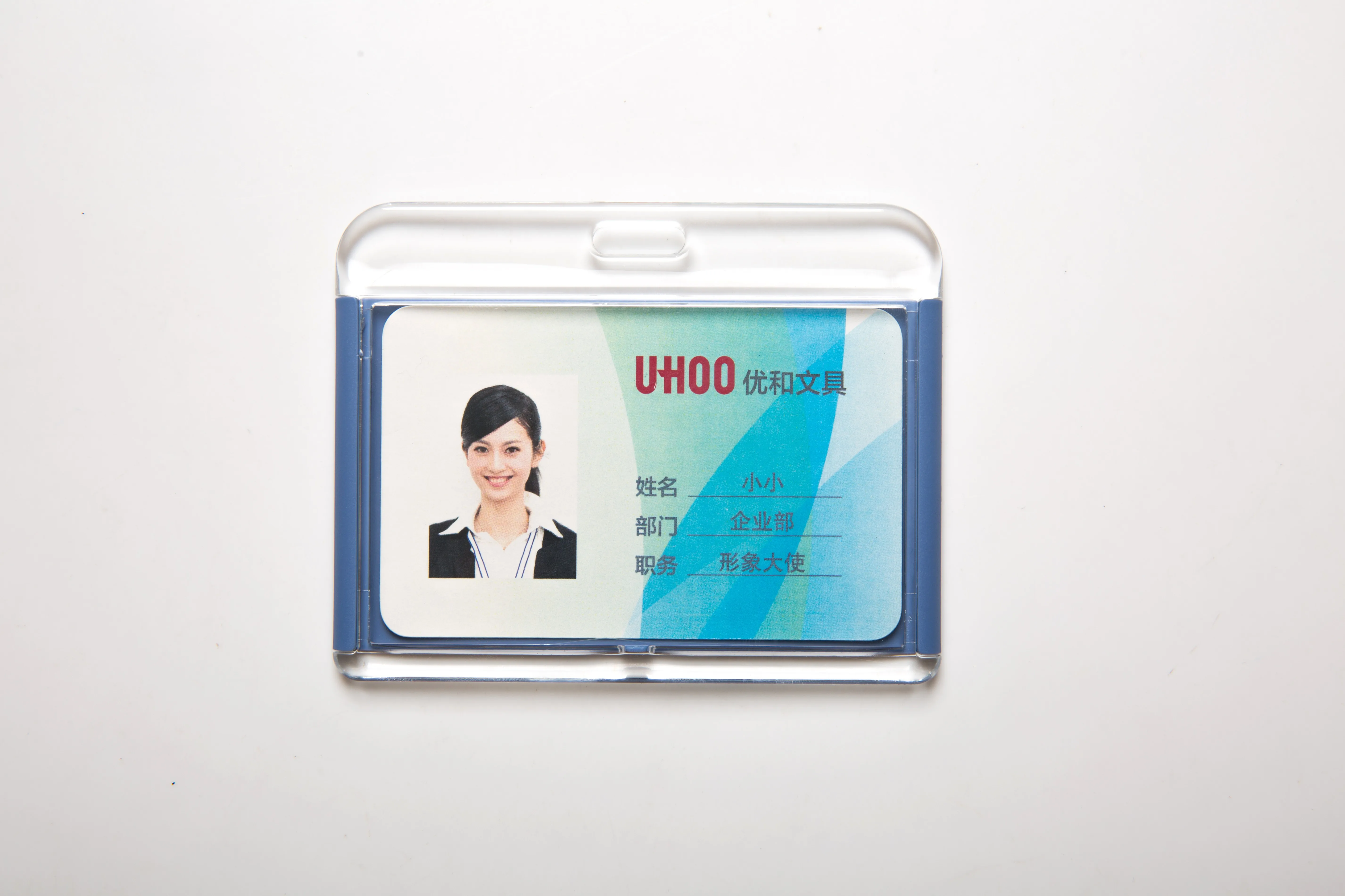 Roust High Quality Acrylic Horizontal plastic id card holder Waterproof Name Badge Business Card Holder For Doctors Nurse