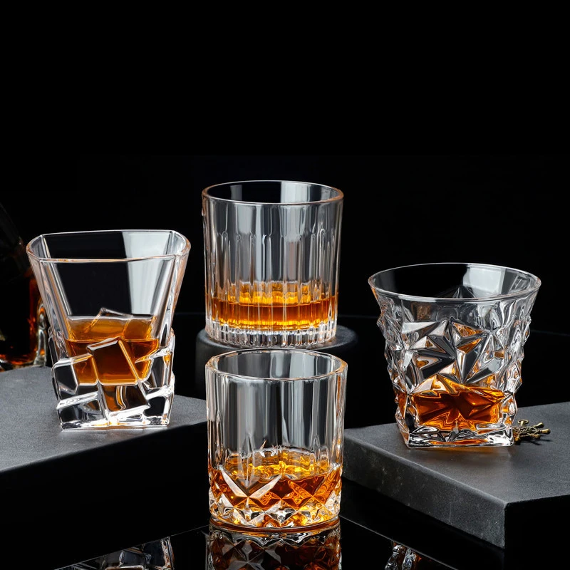 Old Fashioned Crystal Whiskey Glasses Luxury Lead-Free Rotate Tumbler Whiskey Glass Cup For Home Bar Party