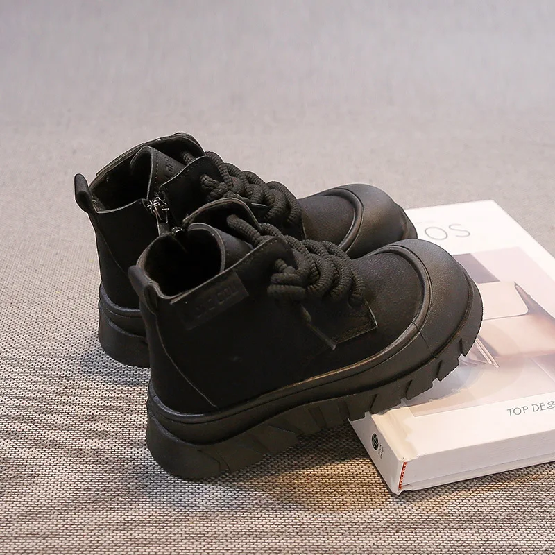 2025 New Fashion Anti-Slip Sole Winter Kid Shoes High Quality Soft PU Warm Plush Ankle Height Boots Boys Girls Flat Light