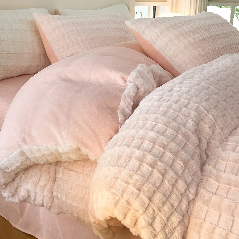 Light Luxury Four-Piece Bedding Set High-End Coral Flannel Quilt Cover and Rabbit Furry Bed Sheet for Home or Hotel