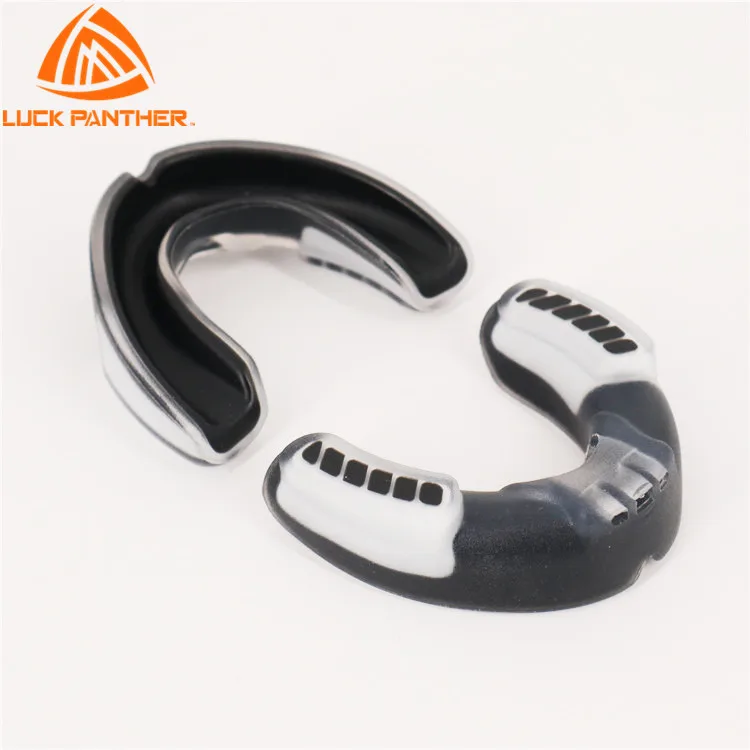 No MOQ ready to ship CE certificate sports mouth guard  eva boxing football mouthguard