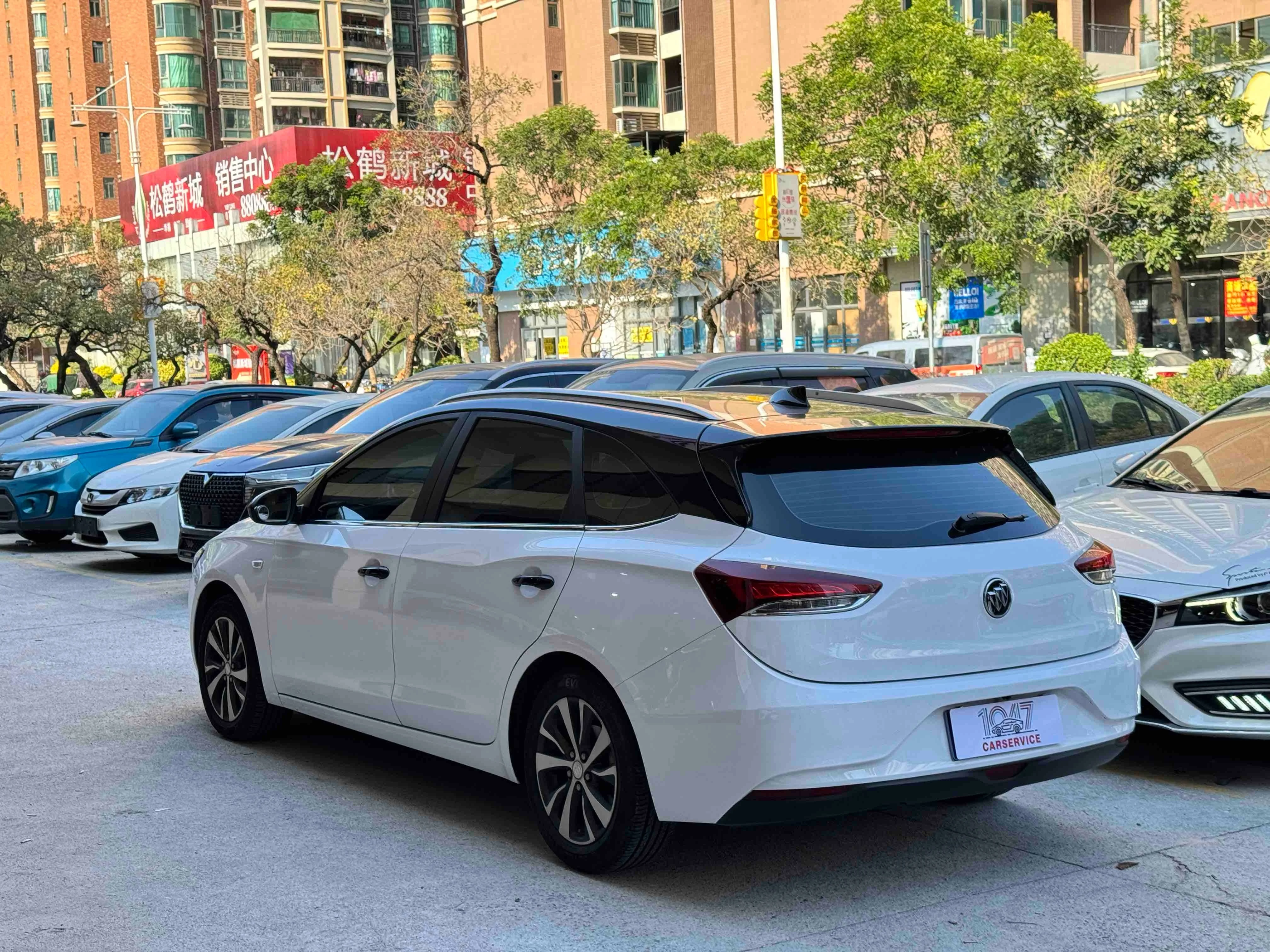 Подержанный Buick Yuelang 1.8T 2018 года автоматическая коробка передач комплектация Elite с функциями связи