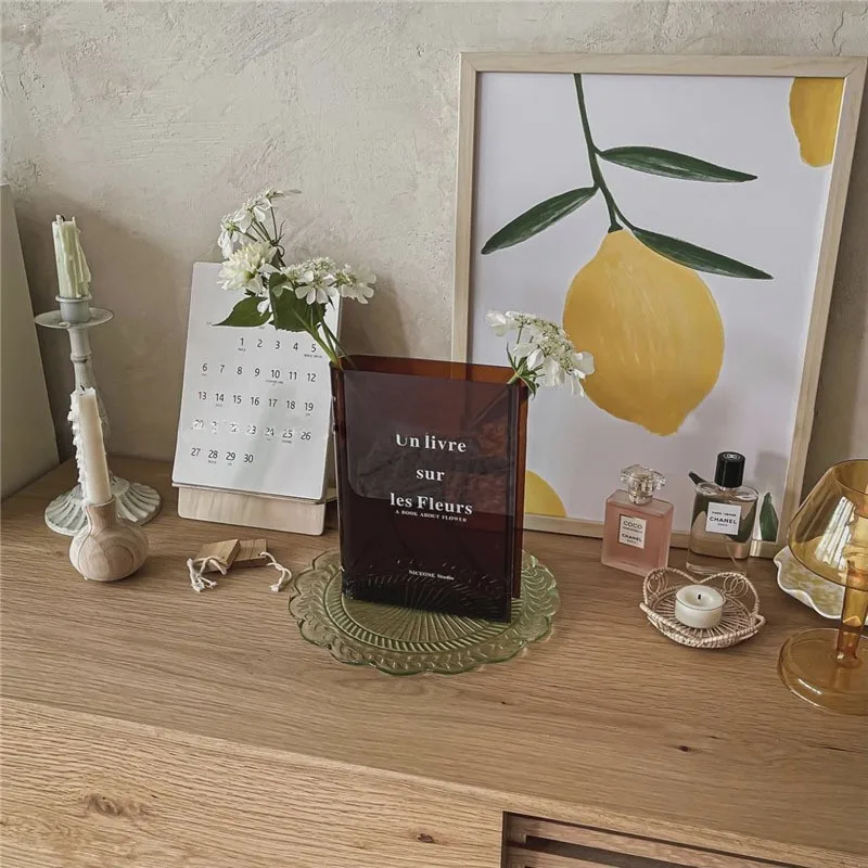 Clear Rectangular Acrylic Book Vase For Flower Artistic And Cultural Flavor Decorative Flower Holder Unique Aesthetic Room Decor