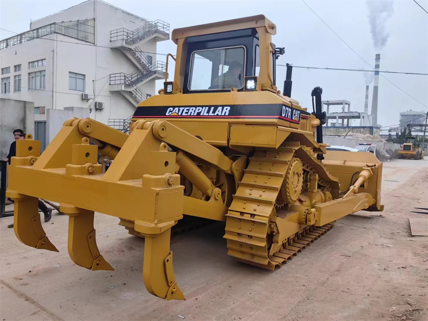 Бульдозер Caterpillar гусеничный бульдозер CAT D7R поставщик горячий продукт 2023 импортного 27920