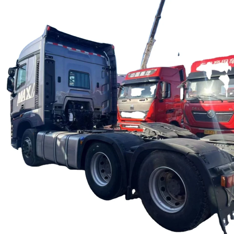 Сверхмощный дизельный грузовик HOWO 6*4, стандарт Евро 5, автоматическая коробка передач, левый рулевой пневматический подвесной тягач
