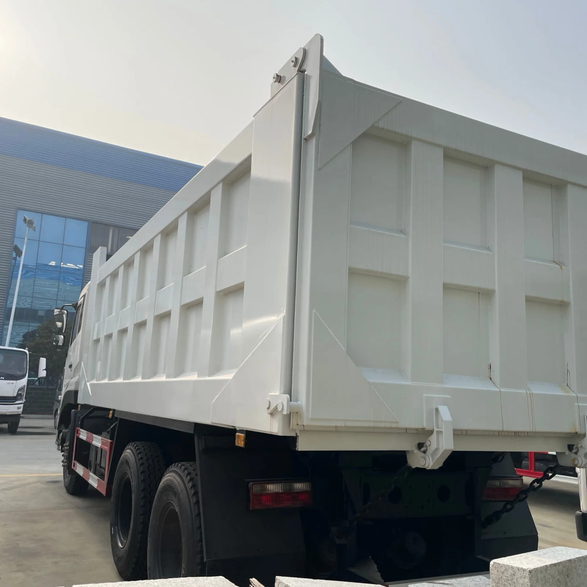 Factory Direct Hot Sale! chengli 350HP 6X4 6.2M Tipper Truck - Ultimate Performance for Container Hauling