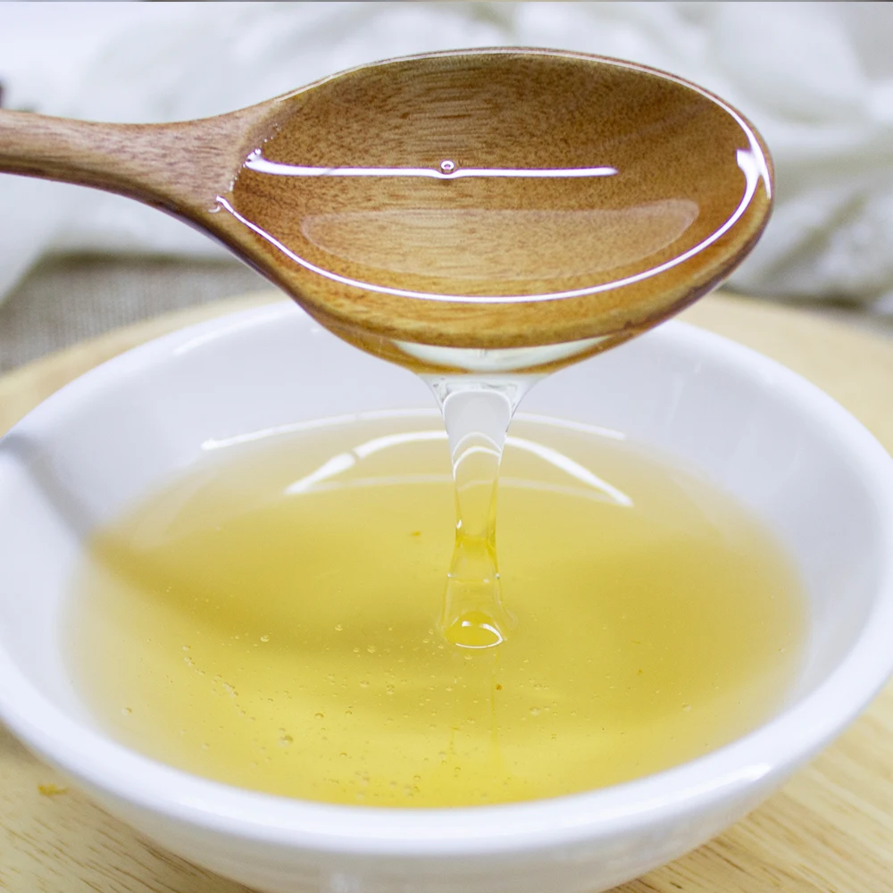 Чистый мед из липового дерева