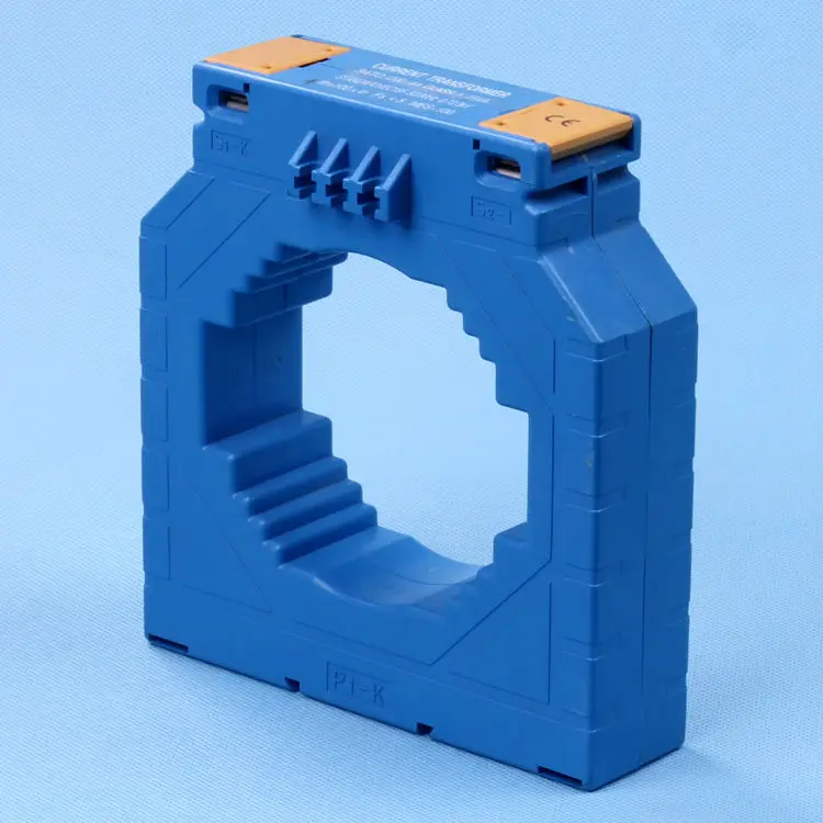 Three phase current transformer