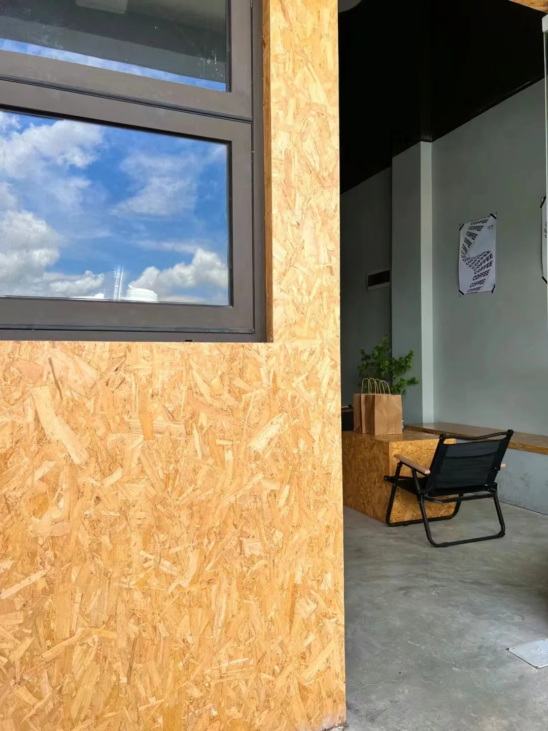 Customized 5~25 mm Excellent Grade Indoor Furniture Use OSB Flakeboards Waterproof Moisture-Proof Wood Particle Board Finished