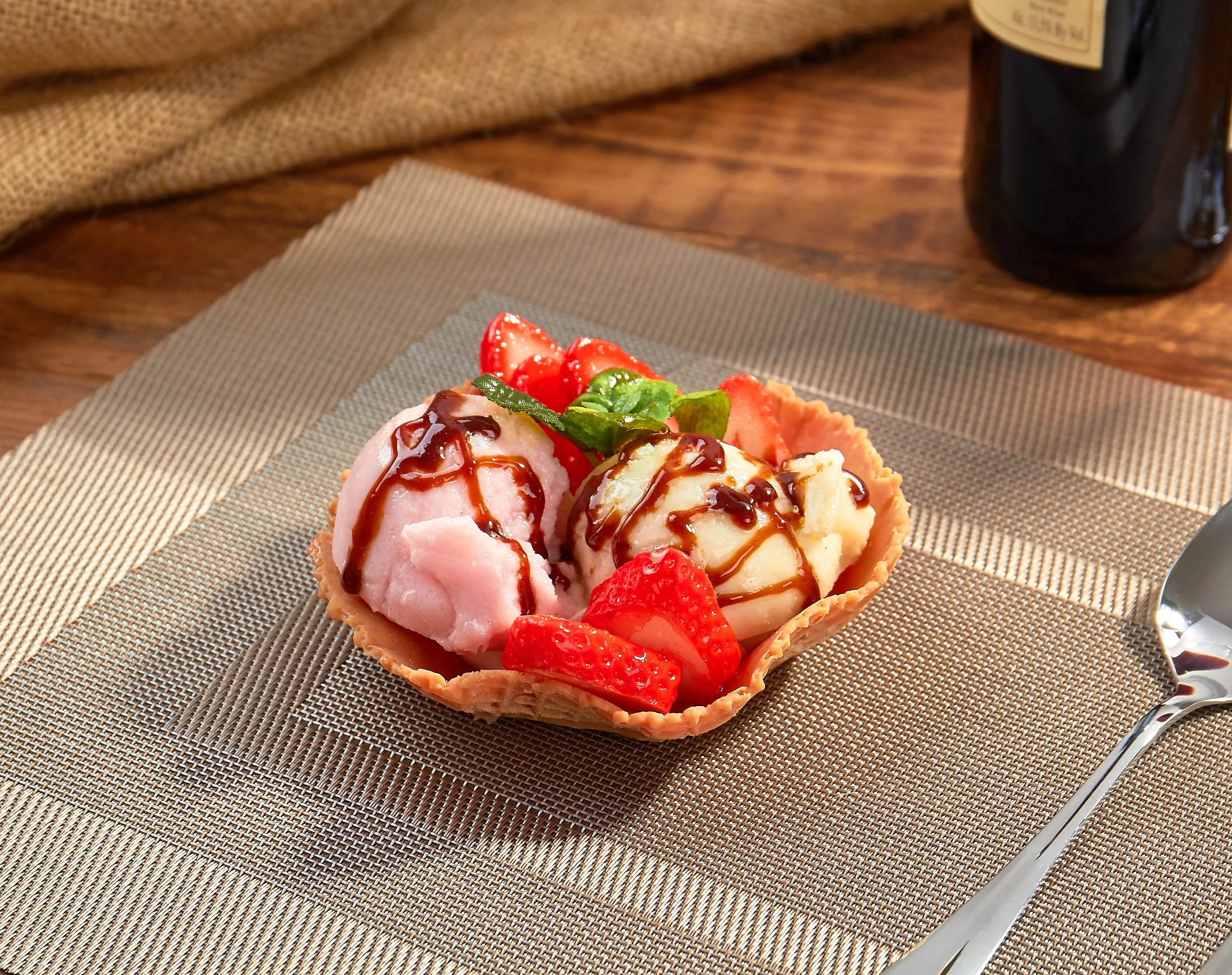 Simulation Ice Cream Model Artificial Fruit Ice Cream Waffle Cup Display Model For Decoration