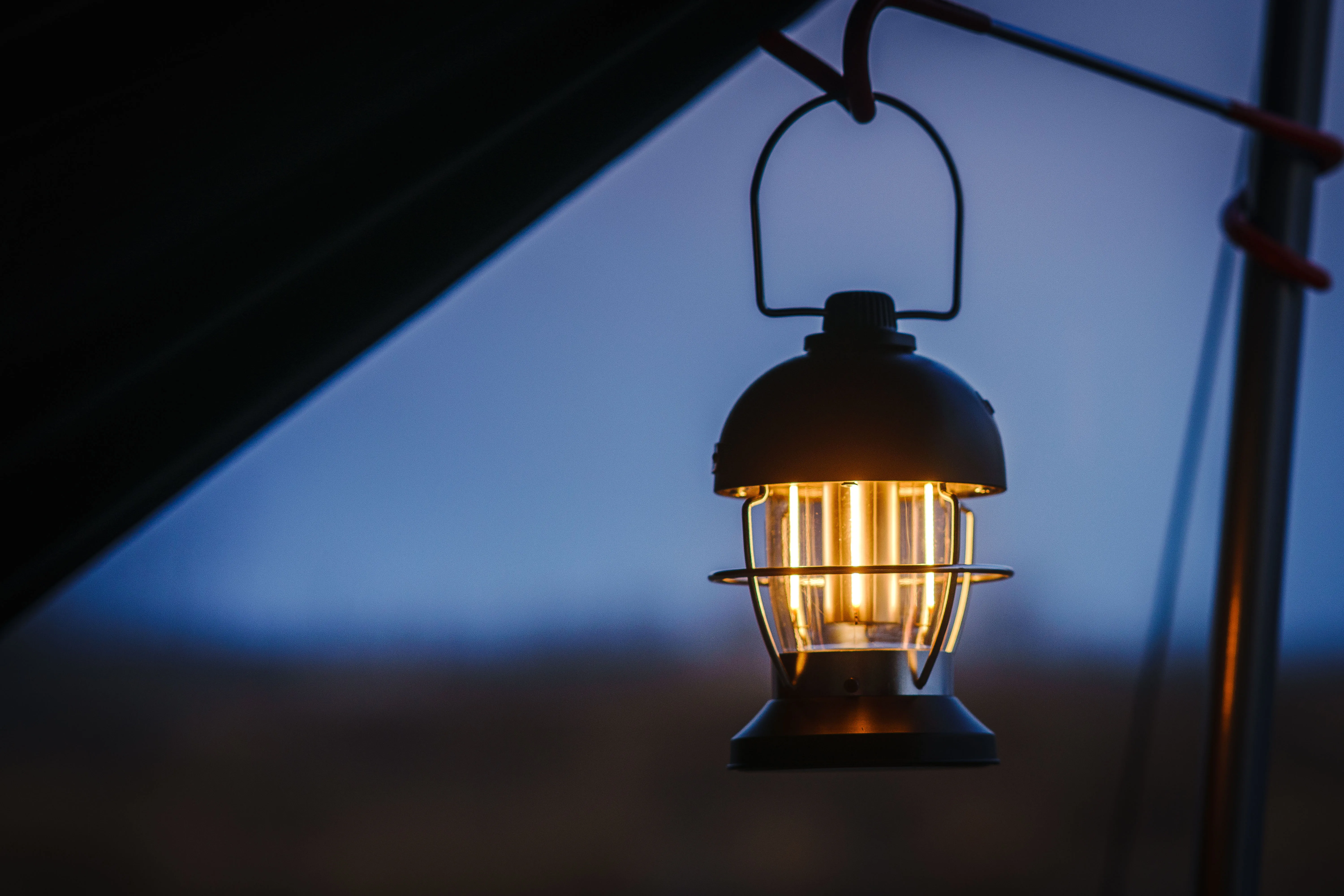 High quality home decoration light bulbs 4500mAH Retro led tree light decoration IPX4 Outdoor USB rechargeable camping lamp